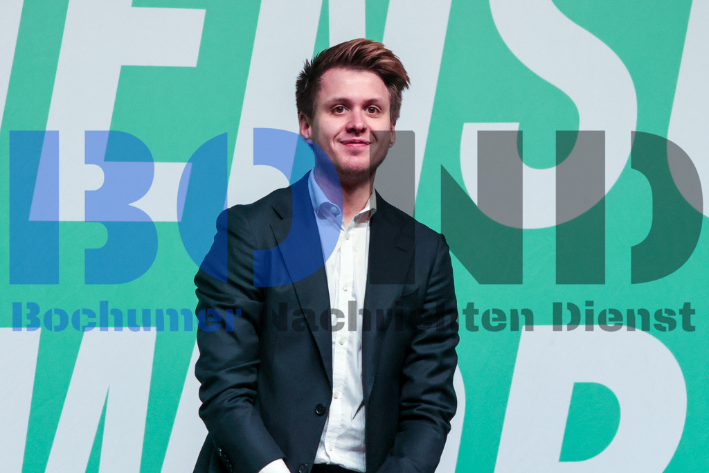 SES_HABBOC20250203-2 | bond - Realisiert mit Pictrs.com