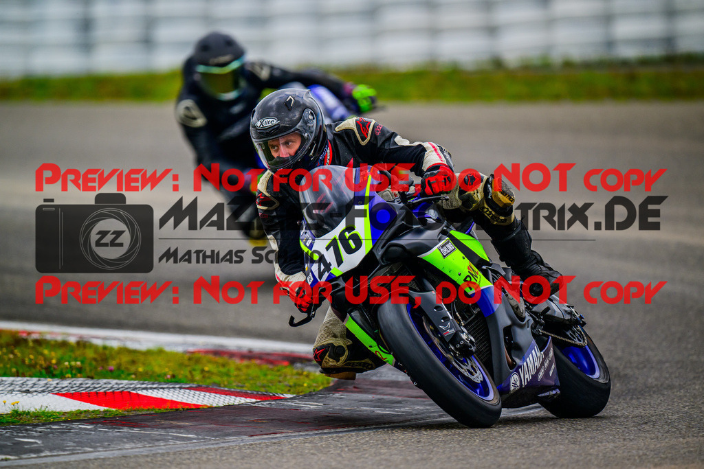 MaZZes_FotoMatrix_240910_6007705_3706 | WEISS