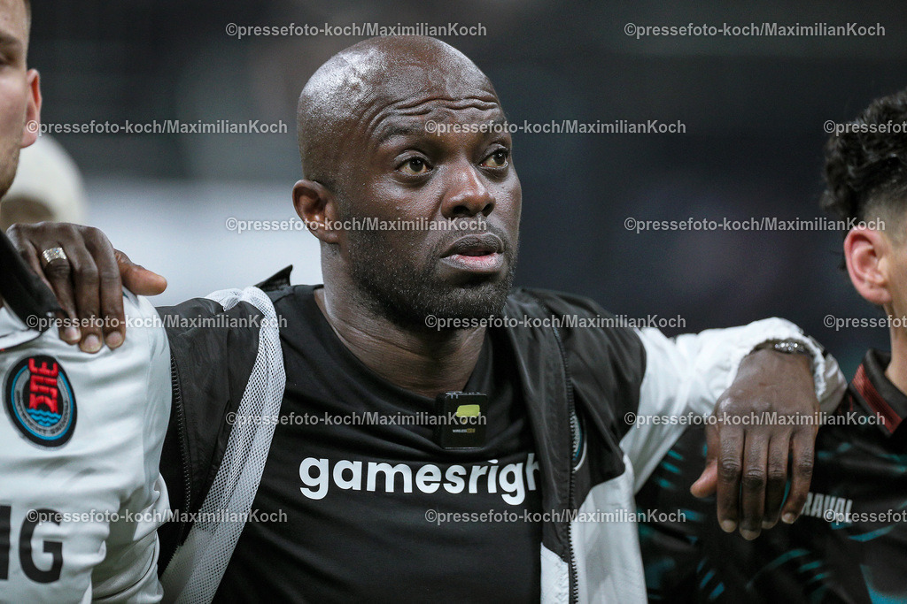 DueBL08042401043 | 08.04.2024, Düsseldorf, Fußball, Baller League, PSD Bank Dome, Final Four:  Hans Sarpei (Teammanager Eintracht Spandau)
