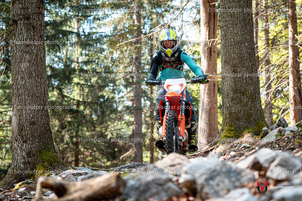fuernholzer_250501-C2-131 | Fotografische Impressionen von der Red Stag Enduro Extreme by fuernholzer-photography.com. Endurosport in Österreich fotografisch festgehalten von fuernholzer. Auftragsfotografie für Private, Gewerbefotos und Industriefotografie. Eventfotografie, Sportfotografie und Motorsportfotografie. Anbieter von Fotoworkshops, Fototraining, fotografischen Vorträgen und Fotoseminaren.