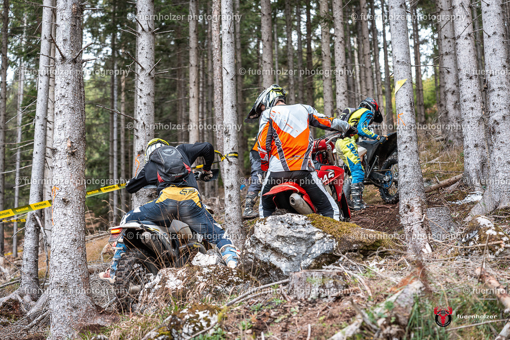 fuernholzer_251026-C1-288 | Fotografische Impressionen von der Red Stag Enduro Extreme by fuernholzer-photography.com. Endurosport in Österreich fotografisch festgehalten von fuernholzer. Auftragsfotografie für Private, Gewerbefotos und Industriefotografie. Eventfotografie, Sportfotografie und Motorsportfotografie. Anbieter von Fotoworkshops, Fototraining, fotografischen Vorträgen und Fotoseminaren.