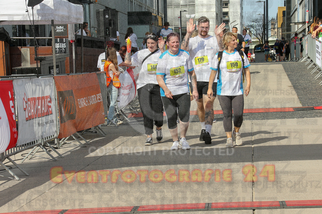 250920_1353_EX1_6995 | Sportfotografie im Rhein-Sieg Kreis, Köln, Bonn, NRW, Rheinland Pfalz, Hessen, etc. Unser Tätigkeitsfeld umfasst den Laufsport vom Volkslauf über den Marathon, Duathlon, Triathon bis zum Ultralauf wie Kölnpfad Ultra oder Schindertrail.