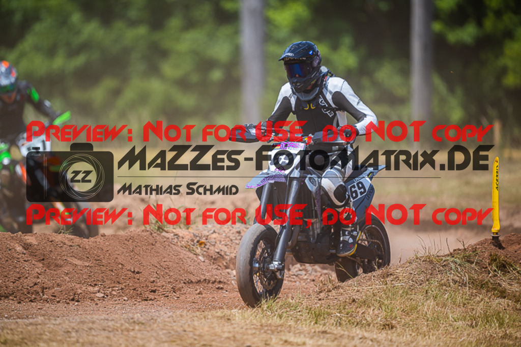 MaZZes_FotoMatrix_220619_3726 | S4