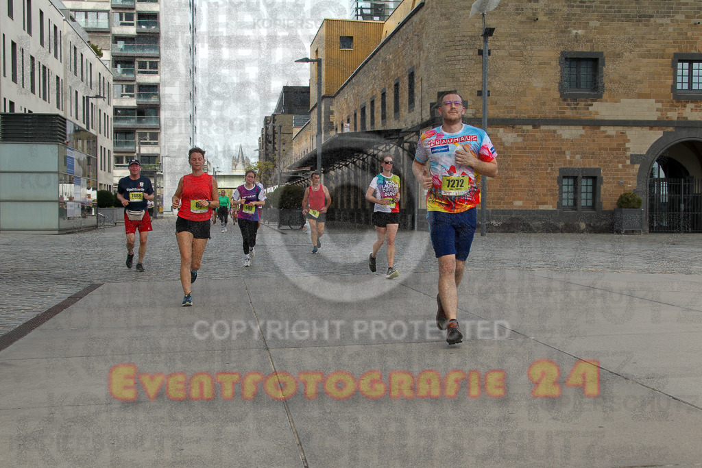 250920_1332_EV4_6002 | Sportfotografie im Rhein-Sieg Kreis, Köln, Bonn, NRW, Rheinland Pfalz, Hessen, etc. Unser Tätigkeitsfeld umfasst den Laufsport vom Volkslauf über den Marathon, Duathlon, Triathon bis zum Ultralauf wie Kölnpfad Ultra oder Schindertrail.