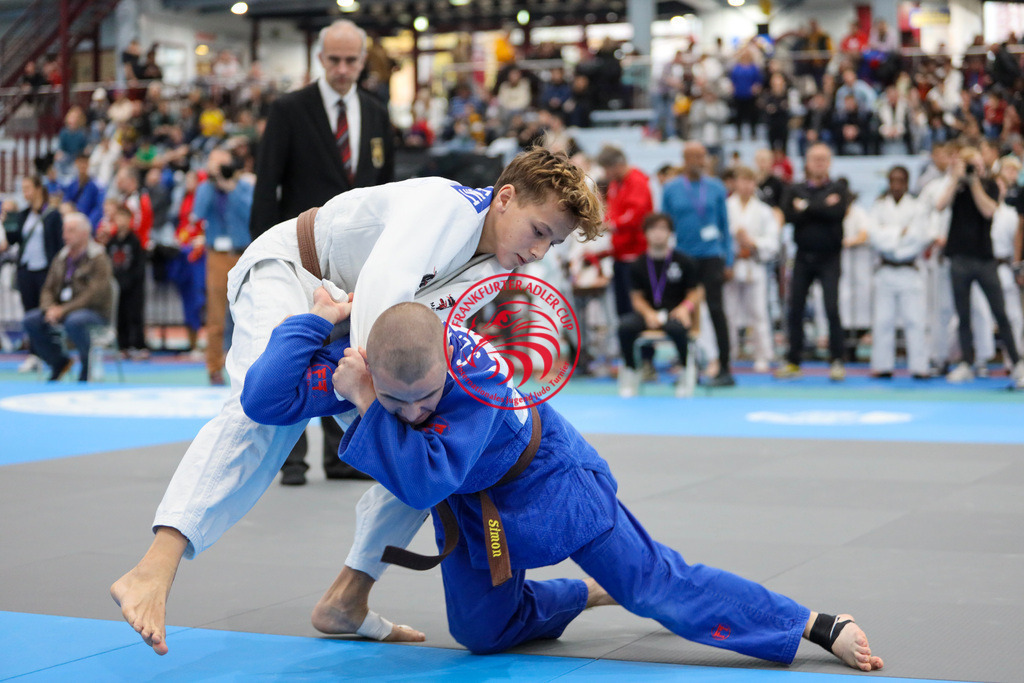 107-IMG_8975 | Fotos vom Adler Cup - Pictures from Adler Cup

Hier findet Ihr alle Eindrücke und großen Momente der Adler Cup Wochenenden. Here you will find all impressions and great moments of the Adler Cup weekends. - Realisiert mit Pictrs.com