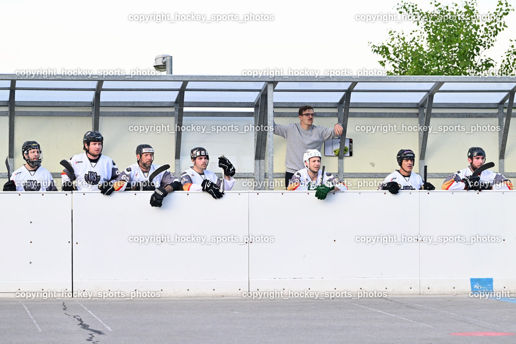 SV ASKÖ Hockey Villach vs. VAS Villach | Spielerbank VAS Villach, Headcoach VAS Villach Eder Manfred, SV ASKÖ Hockey Villach vs. VAS Villach, SV ASKÖ Hockey Villach vs. VAS Villach am 10.05.2025 in Villach (Alpen Arena ), Austria, (Photo by Bernd Stefan)