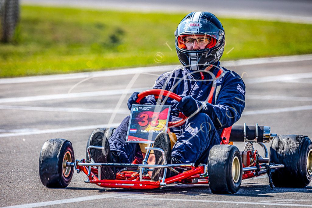 55EED717-D404-4D6B-9FCF-CB6E80C1704A | traudl_s_fotos