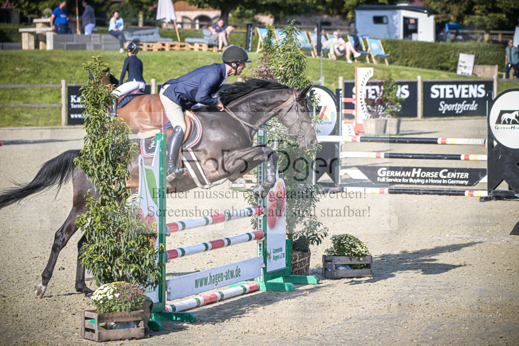 DOS_8991 | Entdecke hochwertige Reitturnierfotos von Foto Oger. Professionell, emotional und authentisch – jetzt Lieblingsmomente im Shop bestellen. - Realisiert mit Pictrs.com