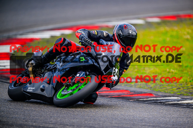 MaZZes_FotoMatrix_240717_6007705_5108 | WEISS