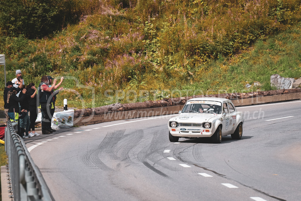21. Arosa ClassicCar 2025 - 7. =September= 2025 | Heinz Köhli aus Bäch (SUI) in einem Ford Escort RS 2000 aus dem Jahre 1973 mit Startnummer 511 am Arosa ClassicCar 2025 in der Kategorie Competition..@arosaclassiccar, @arosa.official, #arosaclassiccar, #arosa, #76curves, #classiccarBild: Sportfotografie Markus Aeschimann | www.markus-aeschimann.ch - Realisiert mit Pictrs.com