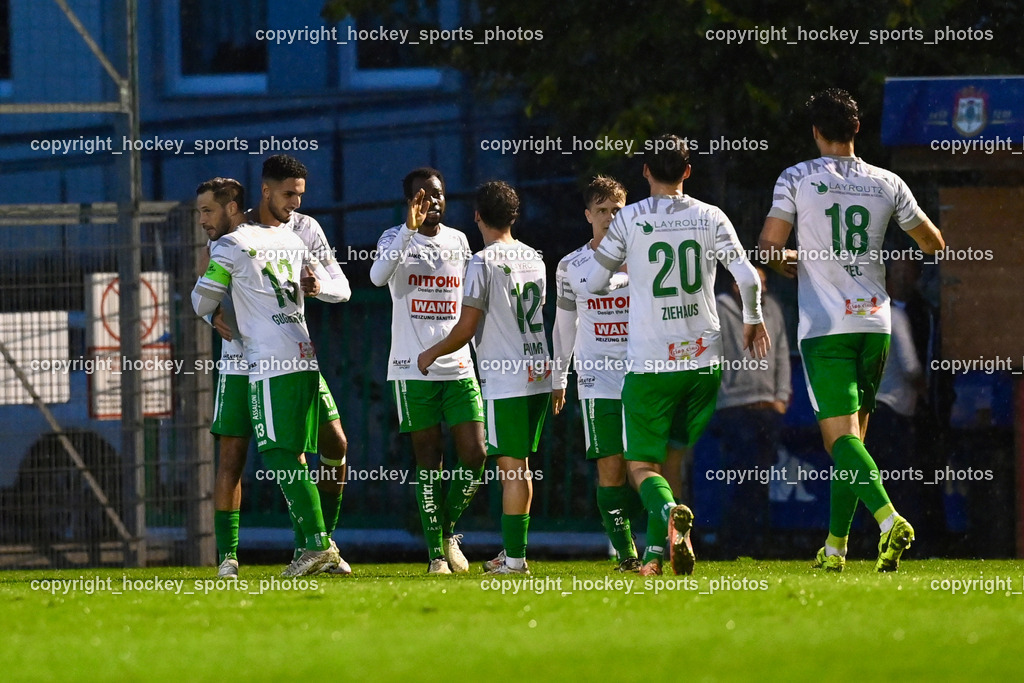 SAK vs. SV Donau  | Jubel SV Donau Mannschaft, SAK vs. SV Donau , SAK vs. SV Donau  am 27.09.2024 in Klagenfurt (Sportpark Welzenegg), Austria, (Photo by Bernd Stefan)