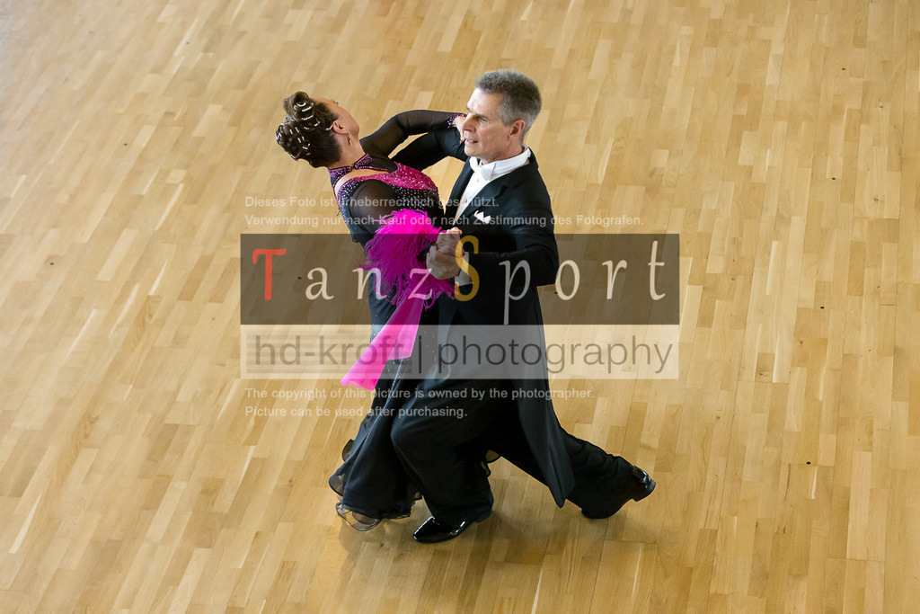 20240525_RL-Masters3-Std_5810 | Tanzsportbilder, Standardtanz, Lateintanz, WDSF, DTV, LTVB, dancecomp, goc, hessen tanzt, blaues band der spree, walzer, tango, wiener walzer, slowfox, quickstepp, samba, rumba, cha-cha-cha, paso doble. jive, hd-kroft photography, turniertanzsport
