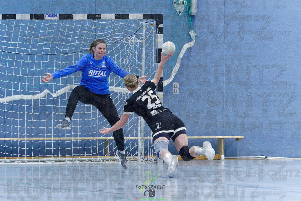 Handball Frauen Oberliga Mitte, HSG Eibelshausen/Ewersbach - HSG Lumdatal | Handball Frauen Oberliga Mitte, HSG Eibelshausen/Ewersbach - HSG Lumdatal am 21.02.2026 in Dietzhölztal-Steinbrücken (Sporthalle am Hammerweiher)Photo © 2026 - Jörg Heinrich - Realisiert mit Pictrs.com