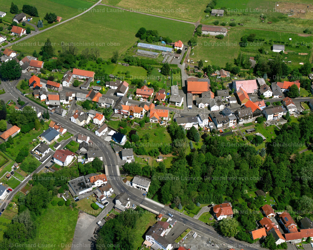 2614773 | NIEDER-OHMEN 09.06.2006 Dorf - Ansicht in Nieder-Ohmen im Bundesland Hessen, Deutschland // Village view in Nieder-Ohmen in the state Hesse, Germany Foto: Gerhard Launer