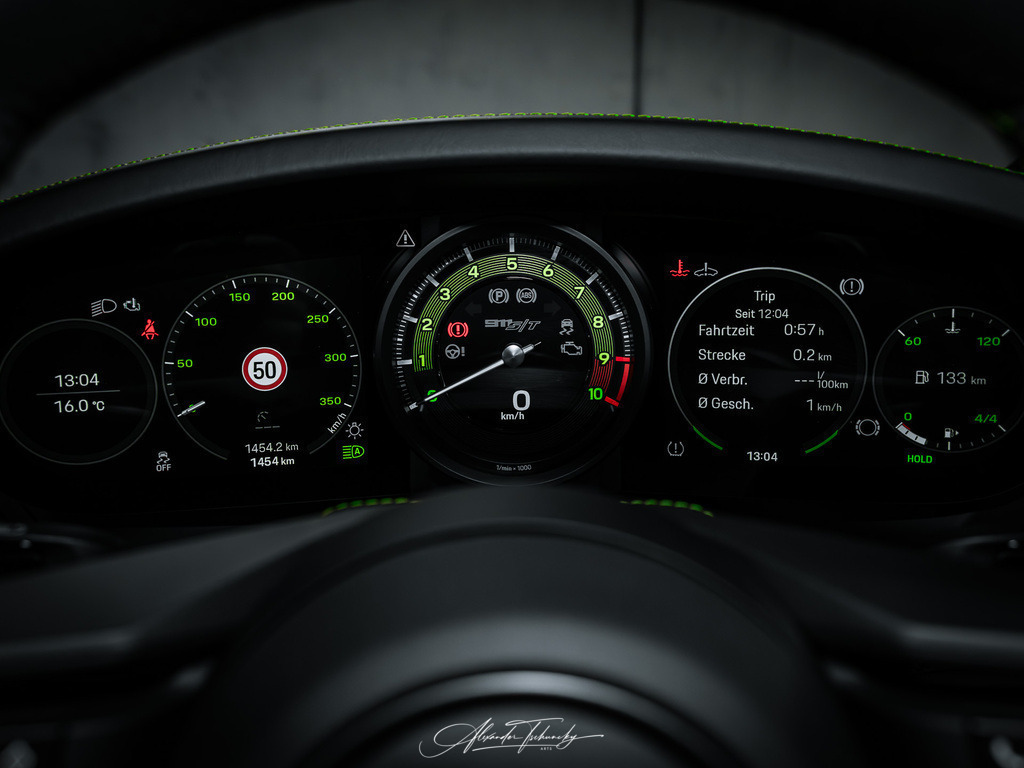 911 ST | Entdecken Sie die faszinierende Welt von Alexander Tschuncky Arts: Kreative Fotografie, atemberaubende Automobilkunst und hochwertiger Bilderdruck. Lassen Sie sich inspirieren! - Realisiert mit Pictrs.com