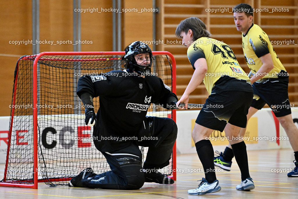 VSV Unihockey  vs. FBK Loka  | #84 Tim Luznar FBK Loka, #48 Tommi Lehto FBK Loka, VSV Unihockey  vs. FBK Loka , VSV Unihockey  vs. FBK Loka  am 25.01.2026 in Villach (Ballspielhalle St. Martin), Austria, (Photo by Bernd Stefan)