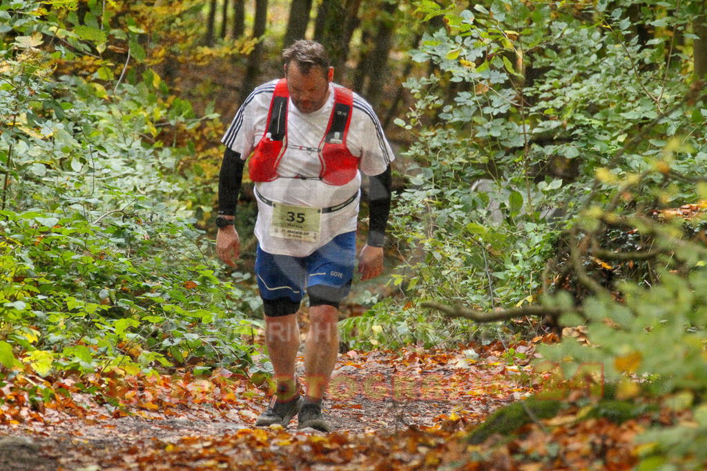 251026_1347_EV4_7044 | Sportfotografie im Rhein-Sieg Kreis, Köln, Bonn, NRW, Rheinland Pfalz, Hessen, etc. Unser Tätigkeitsfeld umfasst den Laufsport vom Volkslauf über den Marathon, Duathlon, Triathon bis zum Ultralauf wie Kölnpfad Ultra oder Schindertrail.