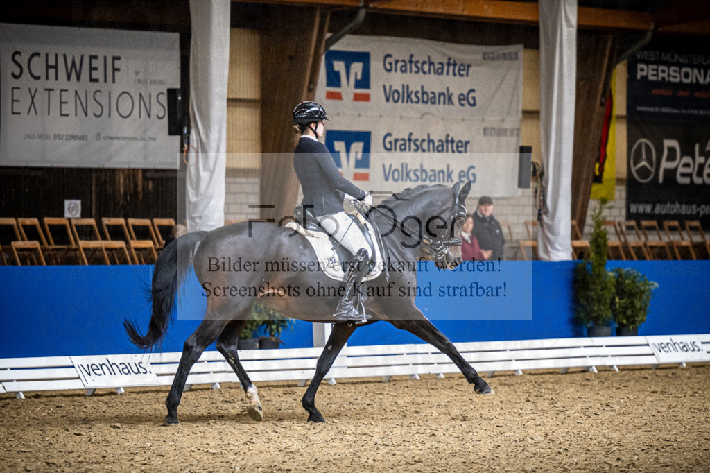 DOS_3271 | Entdecke hochwertige Reitturnierfotos von Foto Oger. Professionell, emotional und authentisch – jetzt Lieblingsmomente im Shop bestellen.Deutschlandweite Turnierfotografie. - Realisiert mit Pictrs.com