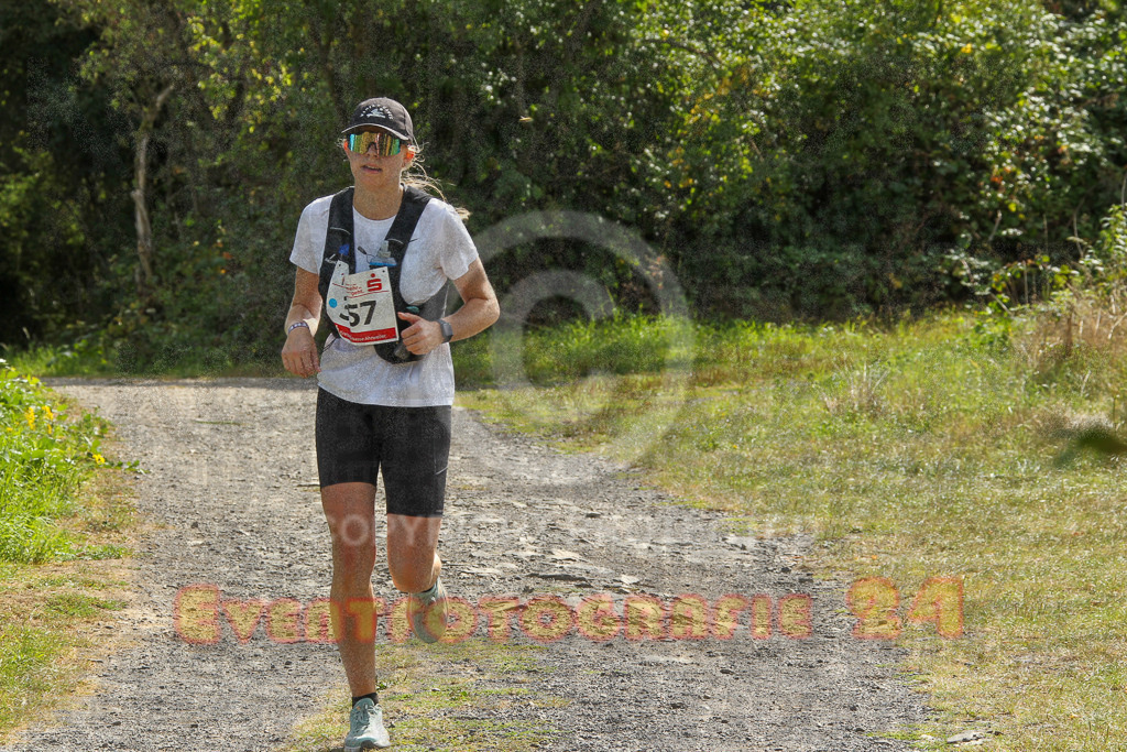 250830_1202_EV4_3816 | Sportfotografie im Rhein-Sieg Kreis, Köln, Bonn, NRW, Rheinland Pfalz, Hessen, etc. Unser Tätigkeitsfeld umfasst den Laufsport vom Volkslauf über den Marathon, Duathlon, Triathon bis zum Ultralauf wie Kölnpfad Ultra oder Schindertrail.