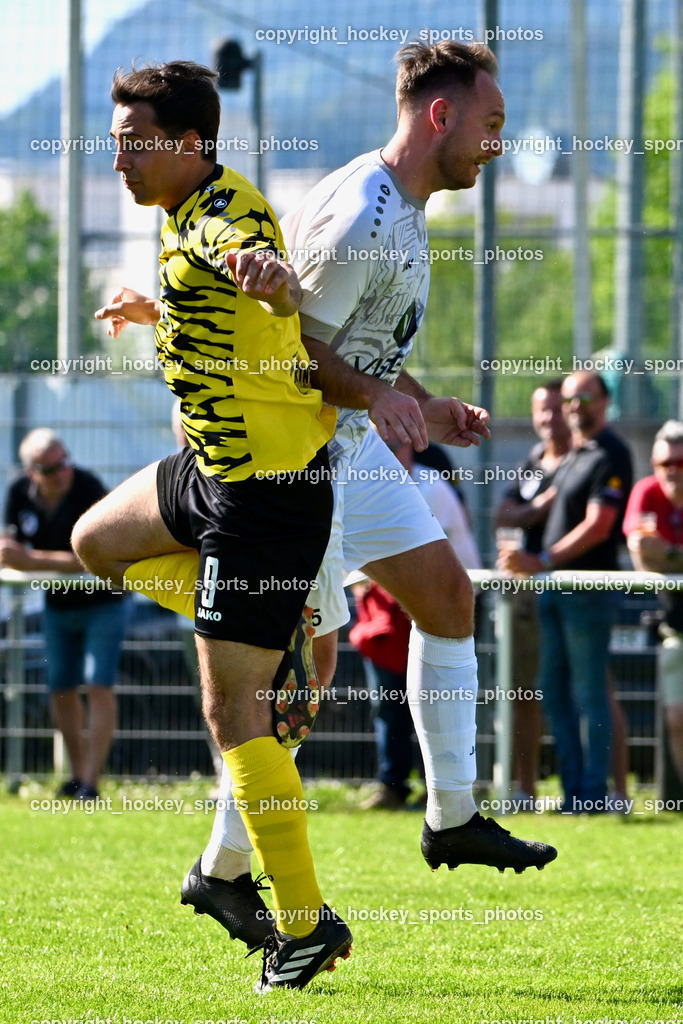 SC Magdalen vs. FC Faakersee | #9 Thomas Unterguggenberger FC Faakersee, #15 Christoph Wolfgang Erlacher SC Magdalen, SC Magdalen vs. FC Faakersee, SC Magdalen vs. FC Faakersee am 14.04.2024 in Villach (Sportplatz St. Magdalen), Austria, (Photo by Bernd Stefan)