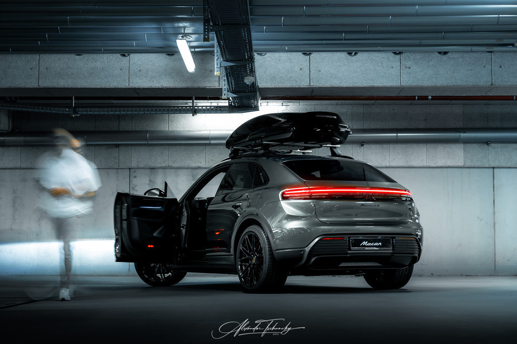 R6AT6681 _Alexander Tschuncky | Entdecken Sie die faszinierende Welt von Alexander Tschuncky Arts: Kreative Fotografie, atemberaubende Automobilkunst und hochwertiger Bilderdruck. Lassen Sie sich inspirieren! - Realisiert mit Pictrs.com