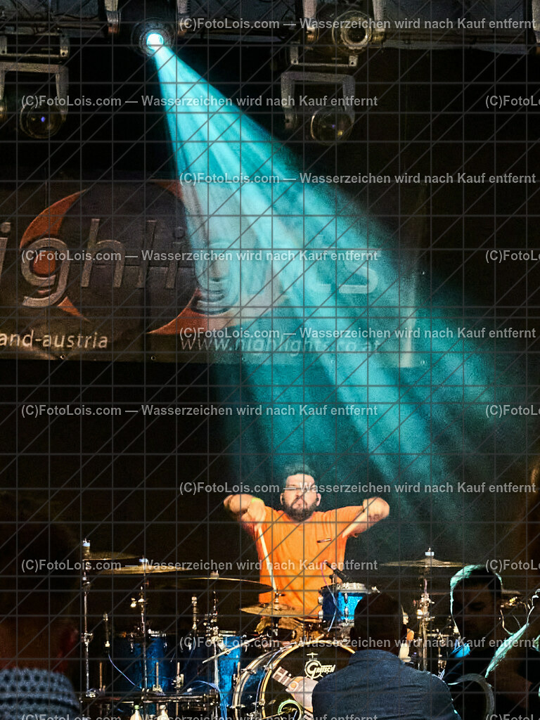 ALP5878_VOLKSFEST_Bieranstich_Musik Die HIGHLIGHTS | (C)FotoLois.com, Alois Spandl, BIERANSTICH im Festzelt beim WIESELBURGER VOLKSFEST mit den TSCHECHEN als Vorband und dem Auftritt von Die HIGHLIGHTS, Mi 28. Juni 2023.