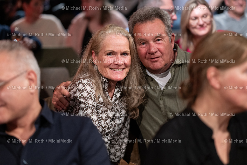 mici-yo-20240405-200722NZ8_0352 | MicialMedia Fotos