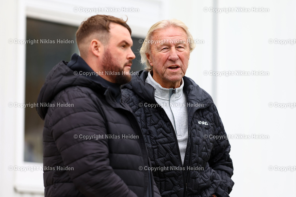 NH_HamburgerSVU21_SVWerderBremenU23_RegionalligaNord_11102025 | Horst Hrubesch (Ex-Profi und HSV-Legende)Fußball I Herren I Regionalliga Nord I Saison 2025-2026  I 14. Spieltag I Hamburger SV U21 - SV Werder Bremen U23 I 11.10.2025 I Stadion Hoheluft