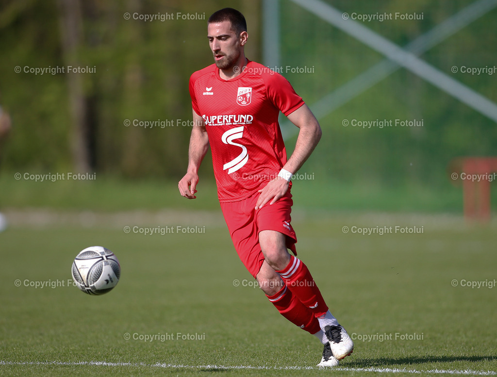 A_LUI_290423_17 | SPORT,FUSSBALL,LL:OST ASKOE OEDT 1B-SU VORTUNA BAD LEONFELDEN 29.04.2023 IM BILD:JOVAN PETROVIC  (OEDT 1B) UND (LEONFELDEN)FOTO:FOTOLUI