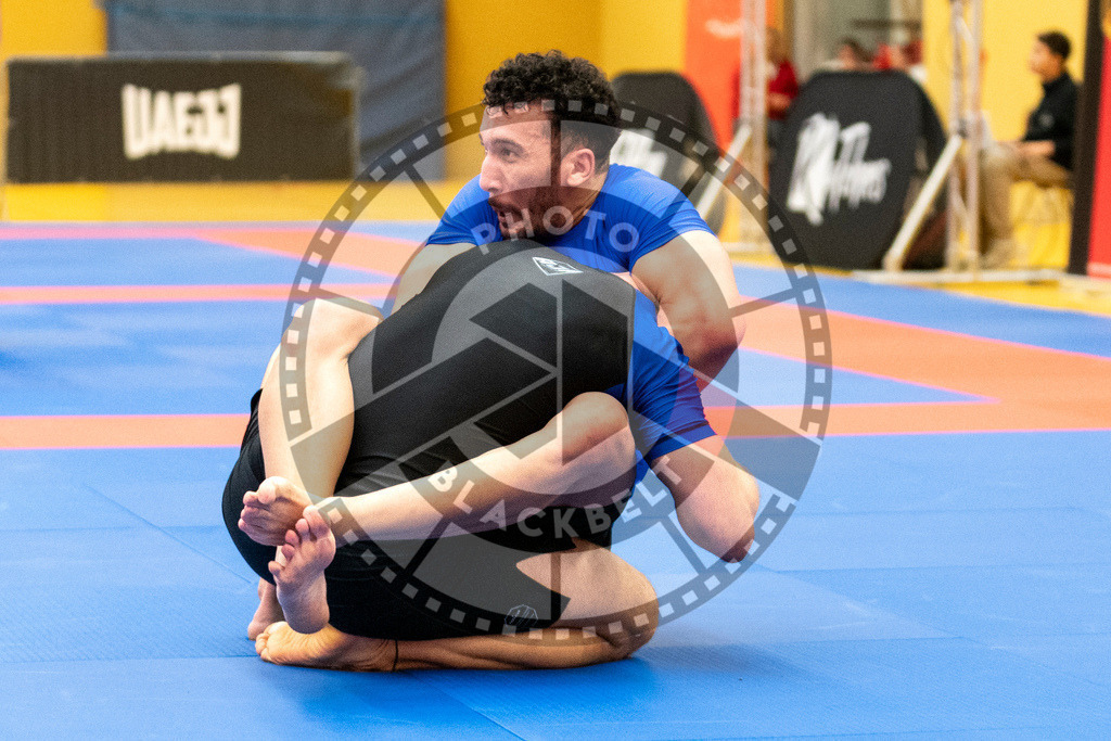 20231118PBB13165 | Fighters compete during the AJP Tour 600 Frankfurt Championship in Frankfurt/Main, Germany, on November 18, 2023.