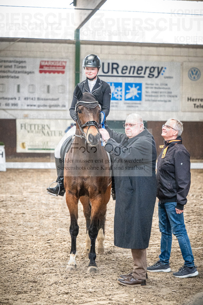 DOS_0039 | Entdecke hochwertige Reitturnierfotos von Foto Oger. Professionell, emotional und authentisch – jetzt Lieblingsmomente im Shop bestellen.Deutschlandweite Turnierfotografie. - Realisiert mit Pictrs.com