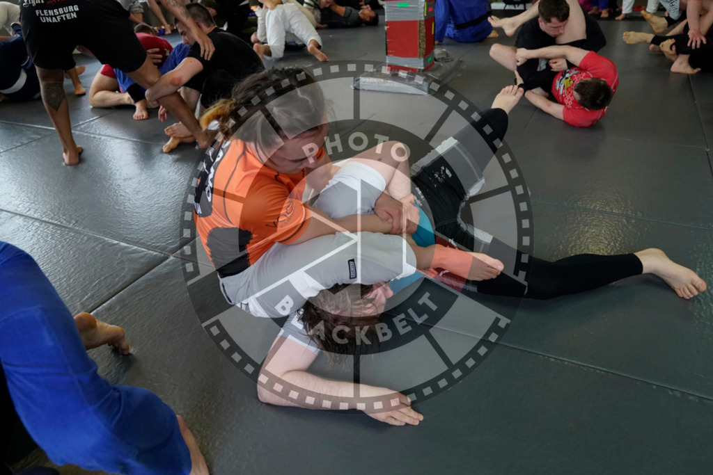 20240413PBB7234 | Fighters compete during the Grapplethon 24hours of rolling for a reason in Hamburg, Germany, on April 13, 2024.