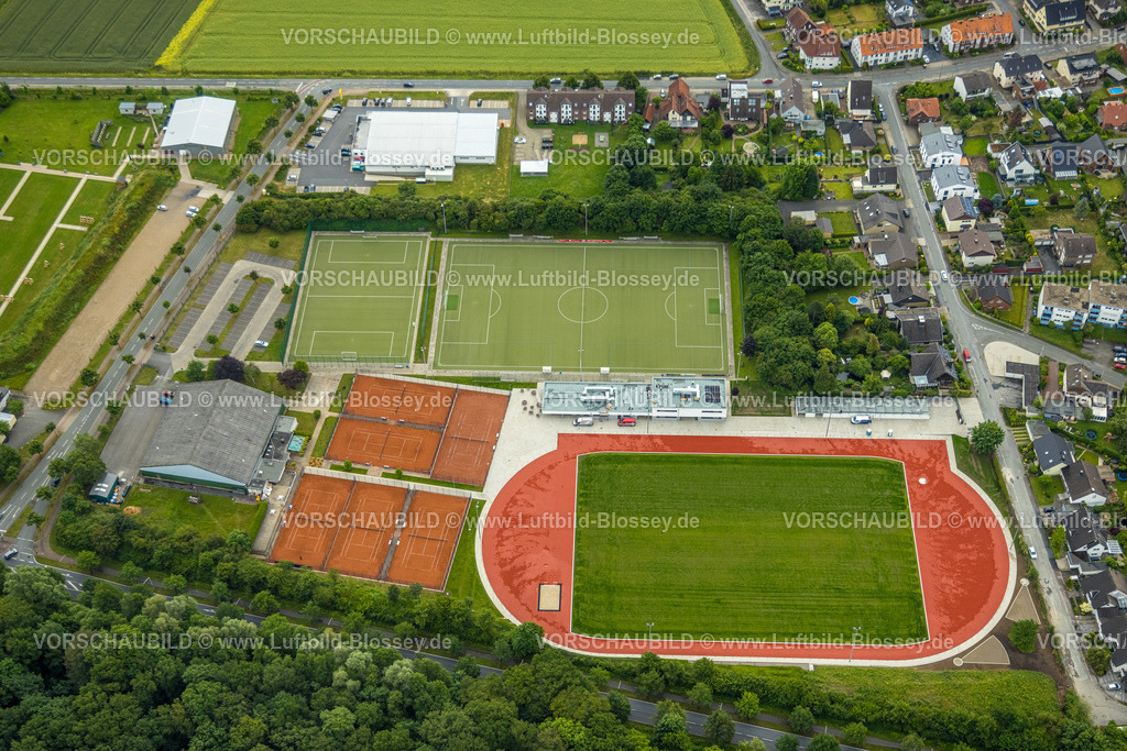Hamm220604121 | Luftbild, Baustelle neuer Sportplatz an der Sportanlage HSC, Hammer Sportclub, zwischen Hubert-Westermeier-Straße und In der Fuchshöhle, Rhynern, Hamm, Ruhrgebiet, Nordrhein-Westfalen, Deutschland