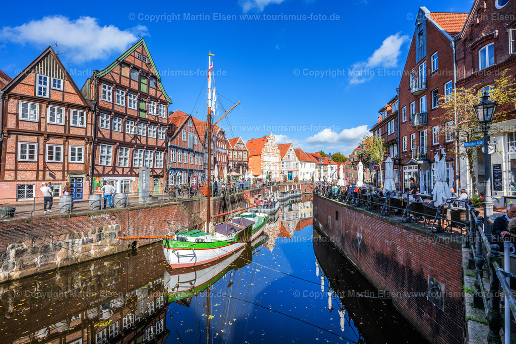 Stade Fischmarkt Hafen Wasser West Ponton Ever Willi Herbst_ELS_7916041026 | Fotos aus den Touristenorten aus Norddeutschland. - Realisiert mit Pictrs.com