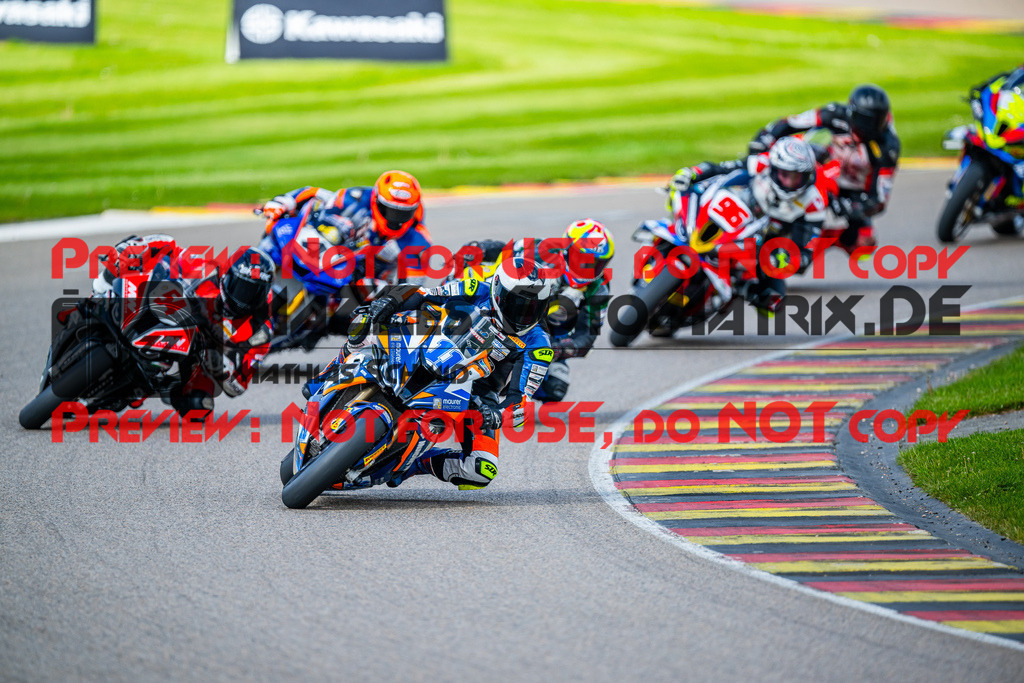 MaZZes_FotoMatrix_240505_6007705_1722 | STK1000