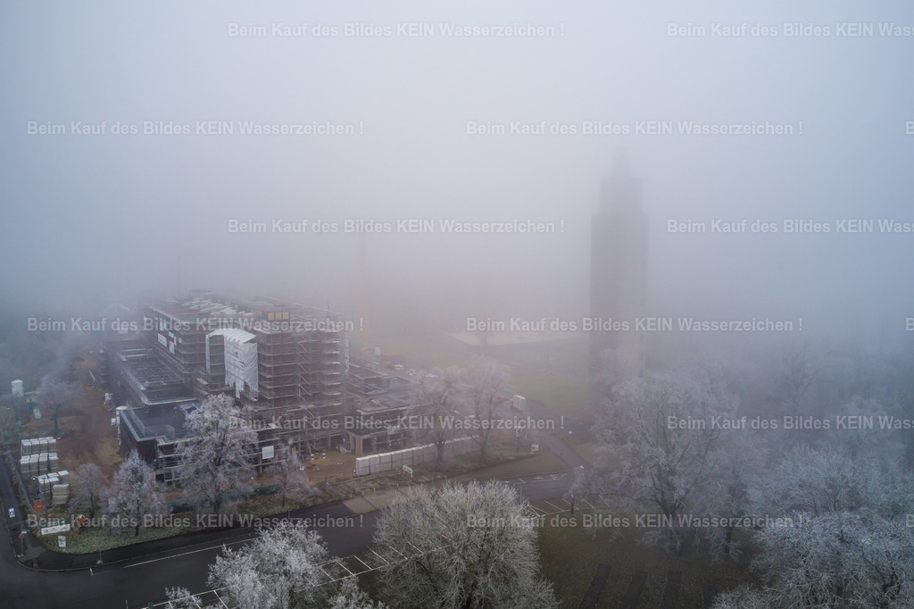 Stadthalle_Aussichtsturm_Reif_Nebel_Winter_Stadtpark-0009 | Stadthalle und Aussichtsturm im Nebel mit Reif - Realisiert mit Pictrs.com