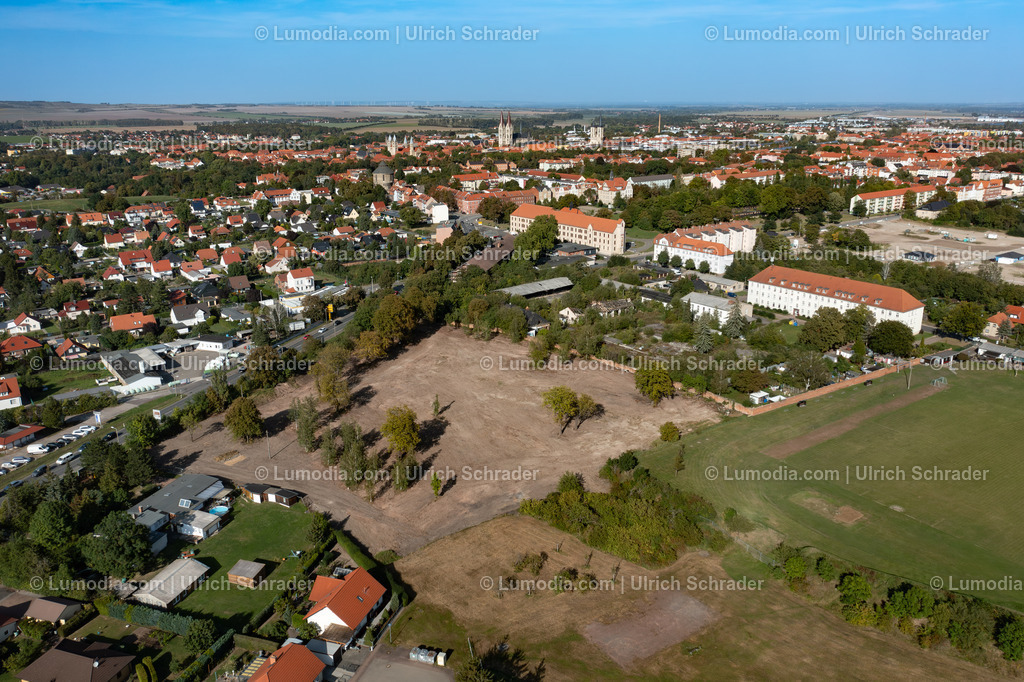 10049-51716 - Baugebiet Harzhof in Halberstadt | Stockfoto und Bilderpool mit Bildmaterial aus Deutschland, dem Harz, Halberstadt, Quedlinburg, Wernigerode und weltweit. Qualitativ hochwertige und professionelle Fotos anschauen und kaufen. - Realisiert mit Pictrs.com