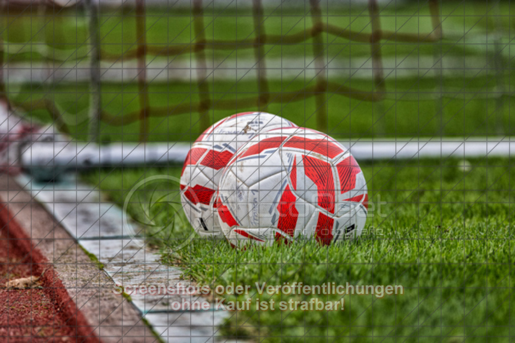 20250928_141159_0425-Bearbeitet | #,1.FC Donzdorf (schwarz) vs. TV Derendingen (rot), Fussball, Frauen-Verbandsliga Württemberg, 03. Spieltag, Saison 2025/2026, Rasenplatz Lautertal Stadion, Süßener Straße 16, 73072 Donzdorf, 28.09.2025 - 13:00 Uhr,Foto: PhotoPeet-Sportfotografie/Peter Harich