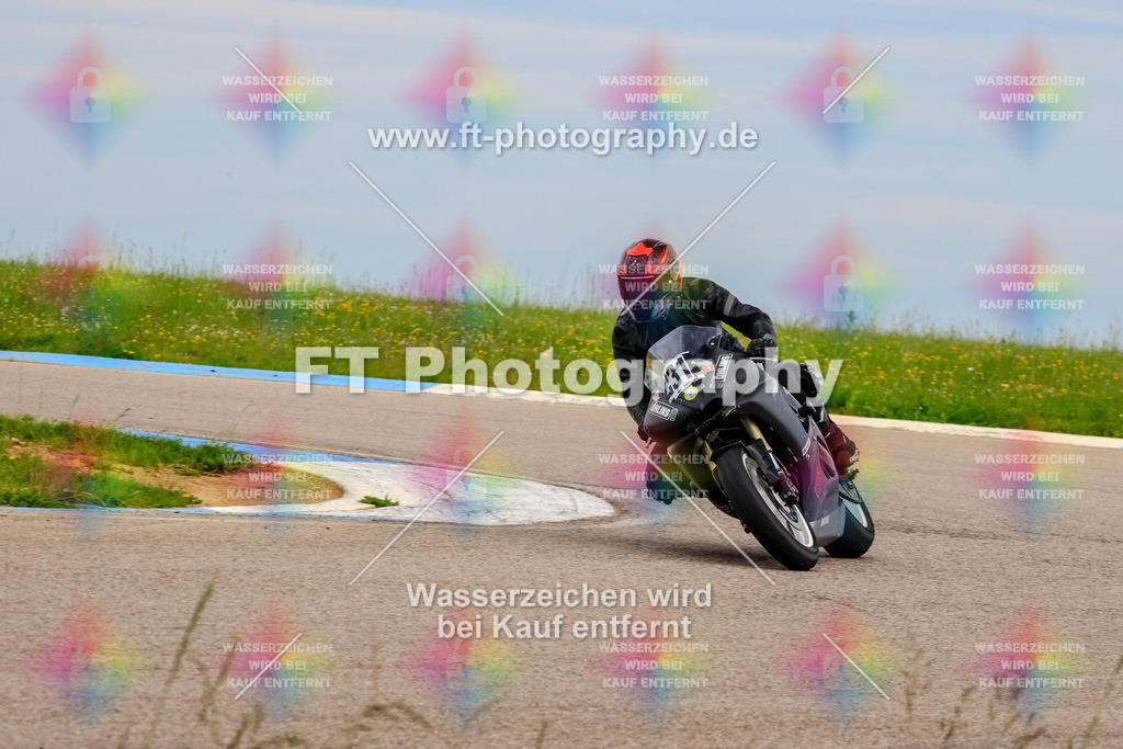 MotoTeam-2545 | Hier findet Ihr Bilder von Touristenfahrten auf der Nürburgring Nordschleife oder von anderen Veranstaltungen die ich besucht habe. Viel Spass beim Durch Schauen 