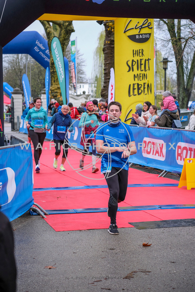 ..... | AUSTRIA, Wels, 30.03.25, ALOHA Wels Halbmarathon, Image Shows: , Foto: Wapics/RING M.