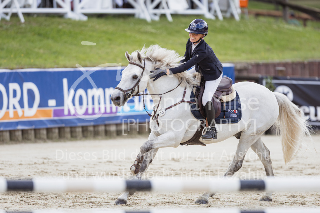 230729_BHO_PonyTrophy-600 | Deine schönsten Turniermomente als professionelle Fotos! Entdecke hochwertige Pferdesport-Fotografie im Online-Shop. Jetzt Fotos finden & bestellen!