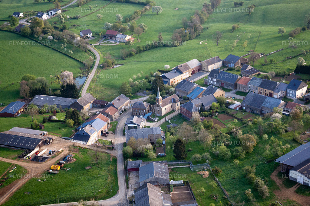 Aerial view: View of the town in Marby in the state Ardennes, France. – Photo: IMG_39905.jpg taken on 04/17/2011 by Werner Riehm/FLY-FOTO.com – Resolution of the original: 4752 x 3168 px