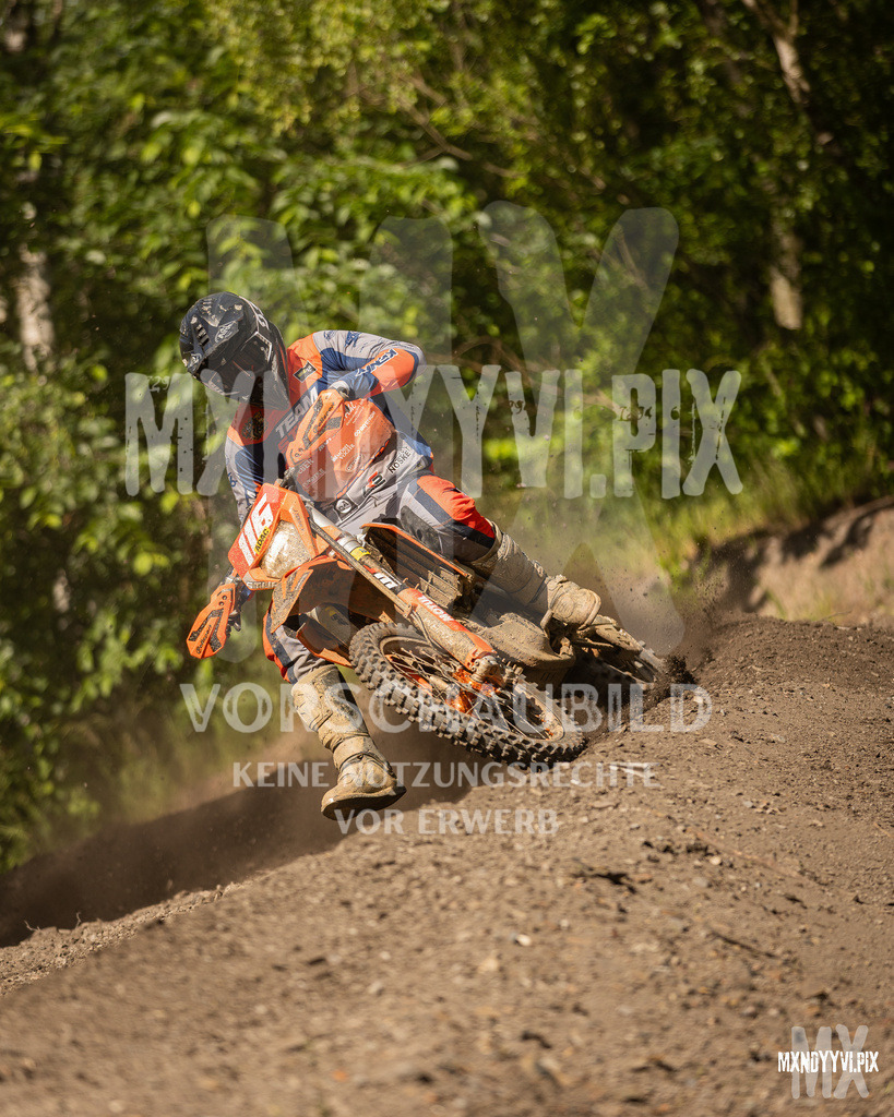 866A1017 | mxndyyvipix