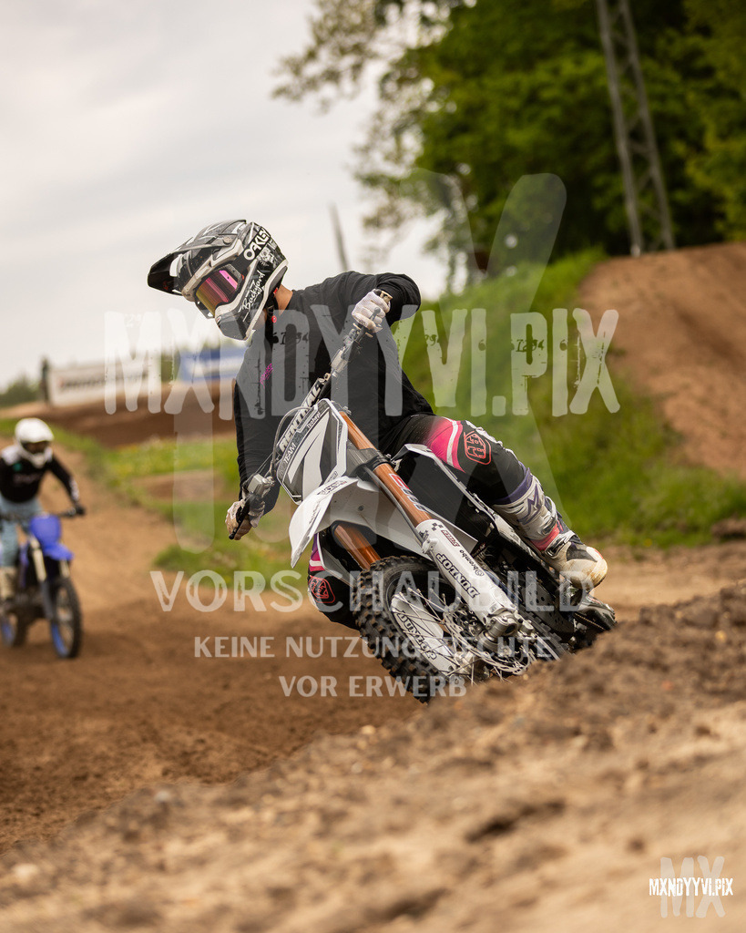 866A5854 | mxndyyvipix