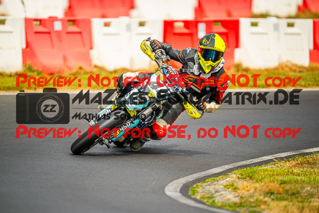 MaZZes_FotoMatrix_230701_9001 | S4