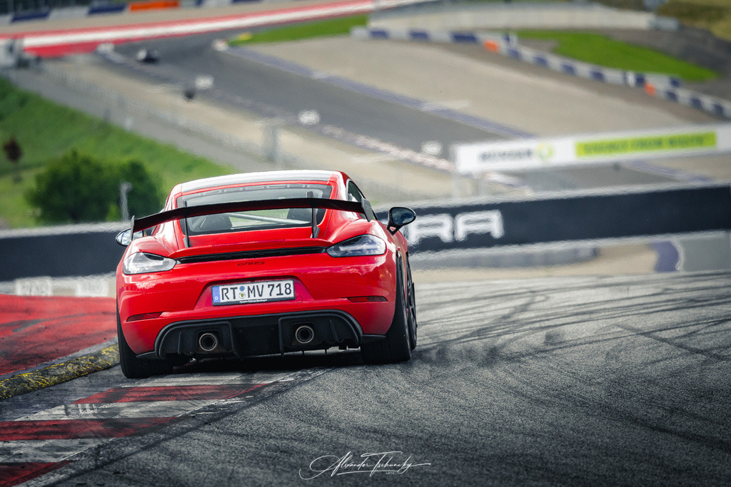 R6PZ2563 _Alexander Tschuncky | Entdecken Sie die faszinierende Welt von Alexander Tschuncky Arts: Kreative Fotografie, atemberaubende Automobilkunst und hochwertiger Bilderdruck. Lassen Sie sich inspirieren! - Realisiert mit Pictrs.com