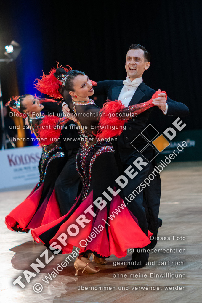 20250118-11866 | Hier finden Sie Tanz Bilder vom Latein und Standard Formationen tanzen. Sportbilder vom Tanzsport. Schöne Fotos und von Weltmeisterschaft, Europameisterschaft, Bundesliga, Regionalliga, Oberliga und Landesliga sowie von GOC Stuttgart, DanceComp, WM Bremen