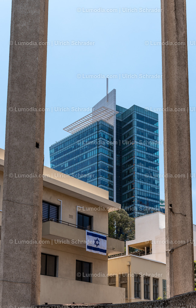 10972-10184 - Tel Aviv - Rothschild Boulevard | Stockfoto und Bilderpool mit Bildmaterial aus Deutschland, dem Harz, Halberstadt, Quedlinburg, Wernigerode und weltweit. Qualitativ hochwertige und professionelle Fotos anschauen und kaufen. - Realisiert mit Pictrs.com
