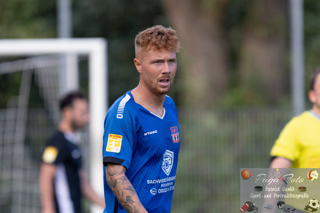 Hessenliga: Türk Gücü Friedberg - FC Eddersheim, 09.08.2024 | Noah Michel (Türk Gücü Friedberg #33), Freisteller, Portrait / Porträt, Türk Gücü Friedberg - FC Eddersheim, Friedberg, Städtischer Sportplatz, 9.8.2024 - Realisiert mit Pictrs.com