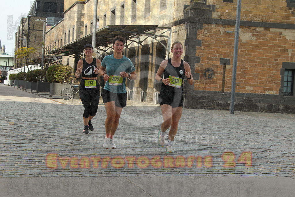 250920_1532_EV4_9081 | Sportfotografie im Rhein-Sieg Kreis, Köln, Bonn, NRW, Rheinland Pfalz, Hessen, etc. Unser Tätigkeitsfeld umfasst den Laufsport vom Volkslauf über den Marathon, Duathlon, Triathon bis zum Ultralauf wie Kölnpfad Ultra oder Schindertrail.